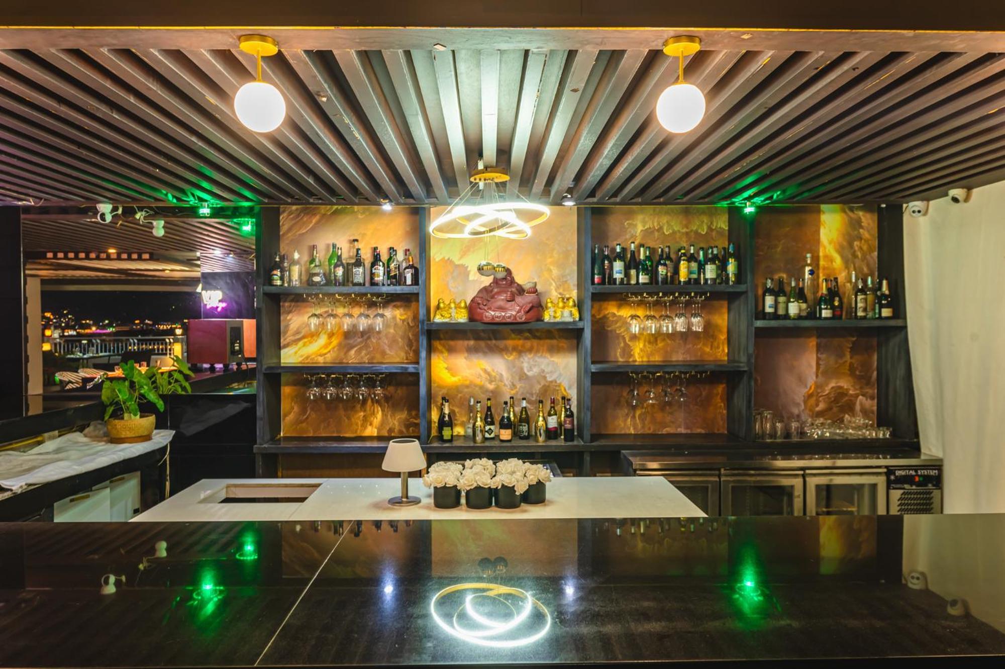 Casa Del M Phuket - Newly Renovated Hotell Patong Eksteriør bilde